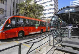 Curitiba anuncia reforço no transporte público após reclamações de usuários por ônibus com horários de sábado entre 29 e 31 de dezembro