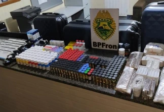 BPFron apreende anabolizantes contrabandeados em ônibus na cidade de Capitão Leônidas Marques