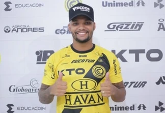 FC Cascavel acerta compra do atacante Pelezinho
