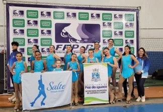 Iguaçuenses medalhistas no Campeonato Paranaense de Patinação visitam a Secretaria Municipal de Esporte e Lazer
