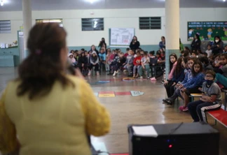 Maio Amarelo: Alunos aprendem a importância do respeito no trânsito em Foz