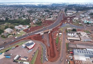 Obras do Trevo Cataratas avançam e 80% já foram concluídas