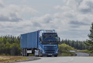 Volvo Trucks apresenta novo caminhão movido a hidrogênio