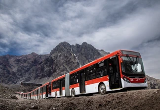 Ônibus fabricados no Paraná renovam frota chilena