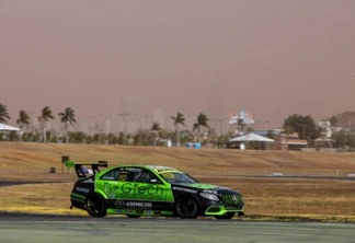 AMG CUP: José Neto celebra pódio em casa 