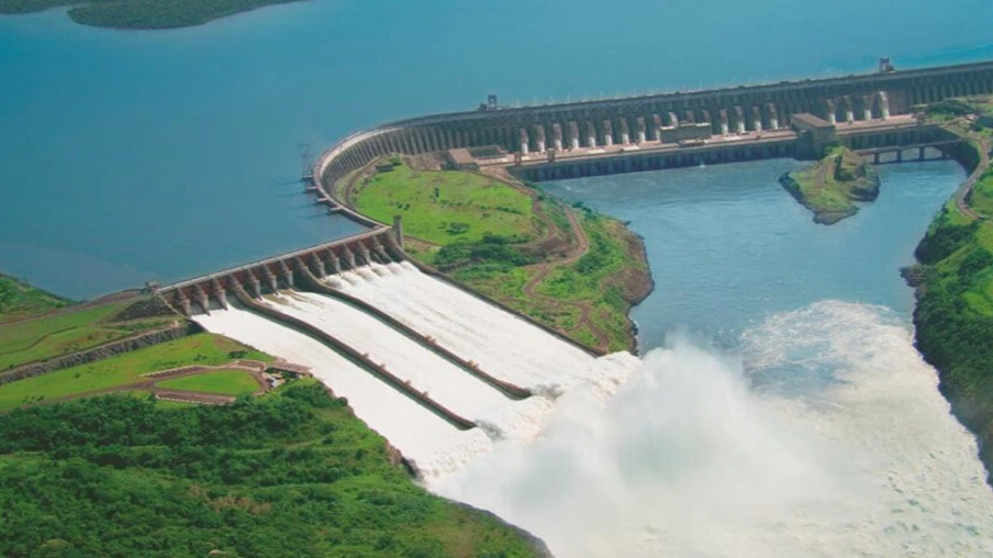 Após aviso de cortes, entidades preparam  dossiê para a Itaipu