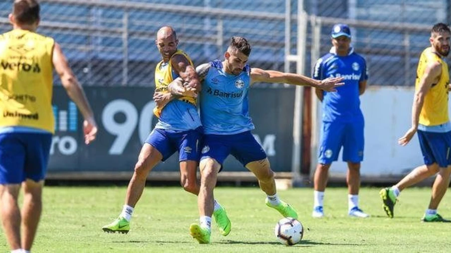 Grêmio viaja para a Argentina sem Michel, Léo Moura e Diego Tardelli