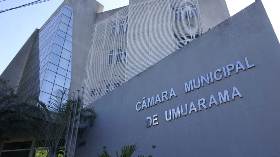 Maioria dos vereadores de Umuarama deverá mudar de partido até 3 de abril