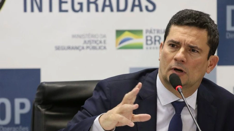 O ministro da Justiça e Segurança Pública, Sergio Moro, fala sobre a  Operação Luz da Infância 4, que cumpre mandados de busca e apreensão contra acusados de crimes de abuso e exploração sexual de crianças e adolescentes na internet.