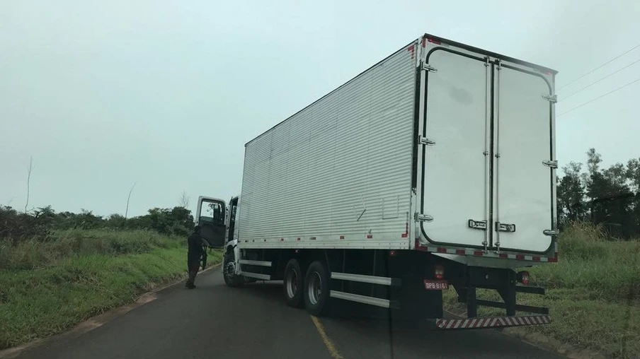 PF apreende cigarros contrabandeados em Cruzeiro do Oeste/PR