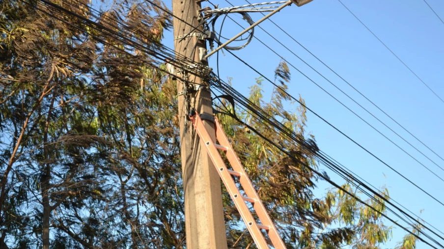 Ato de vandalismo deixa cidade sem telefonia móvel