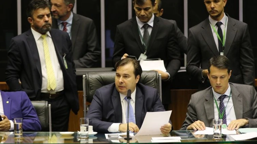 O presidente da Câmara dos Deputados, Rodrigo Maia,durante sessão de destaques ao texto-base da proposta de emenda à Constituição da reforma da Previdência - Fabio Rodrigues Pozzebom/ Agência Brasil
