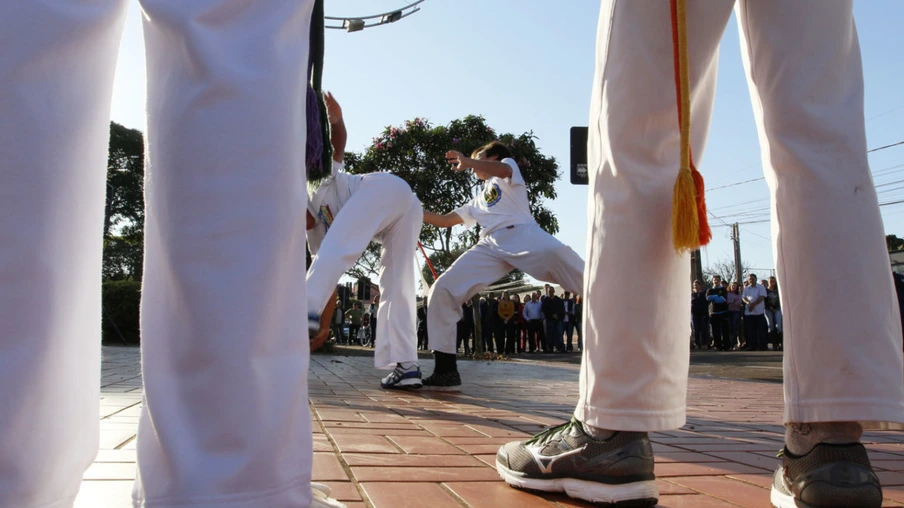 Apresentações abrem Semana Cívica em Toledo