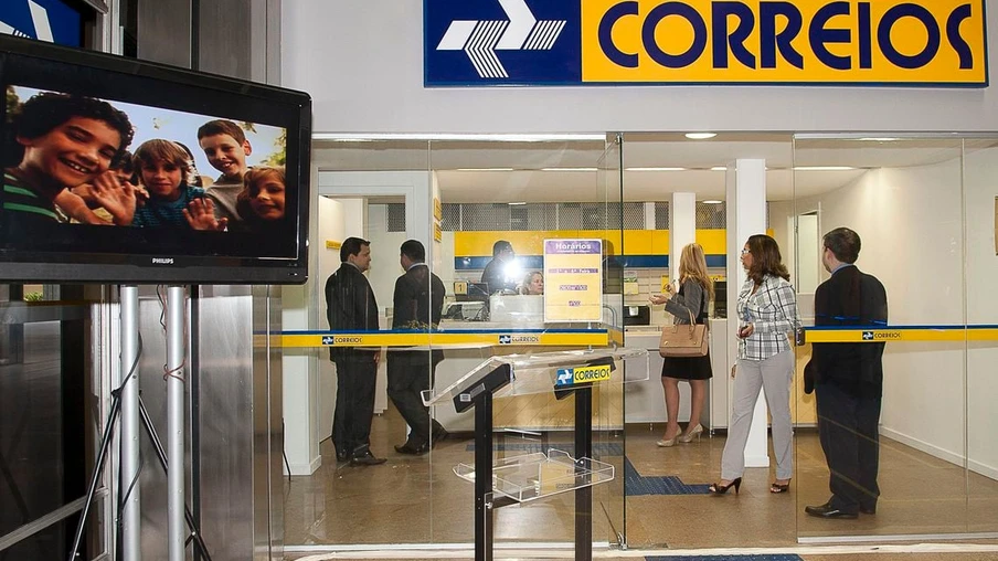 Funcionários dos Correios podem parar na terça-feira