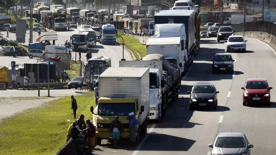 Greve dos caminhoneiros em maio de 2018 - (Thomaz Silva/Agência Brasil)
