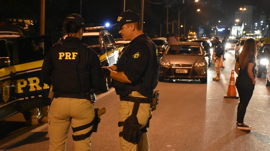 Em apenas uma noite, 56 motoristas são autuados por embriaguez no Paraná