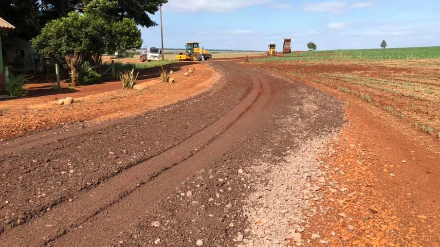 Guaíra avança na readequação das estradas rurais