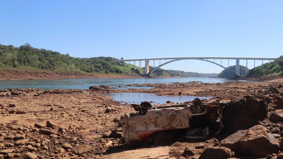 A estiagem já é considerada a pior dos últimos 30 anos no Paraná - Foto:  Christian Rizzi