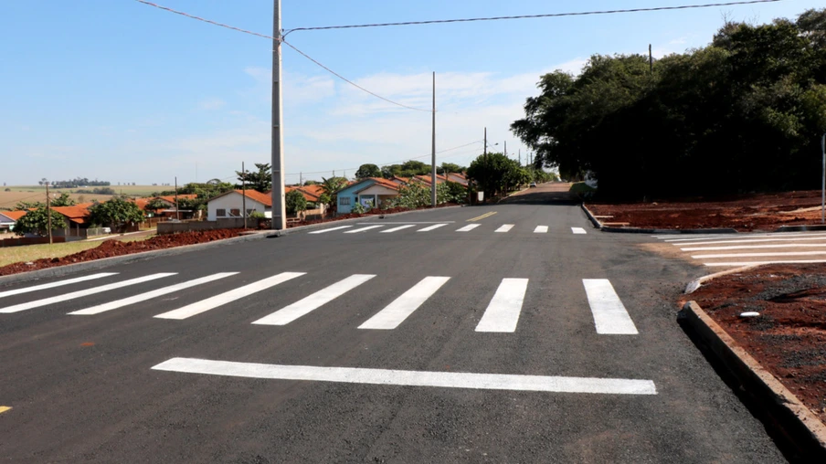 Pavimentação asfáltica acompanha expansão da cidade, em Maripá