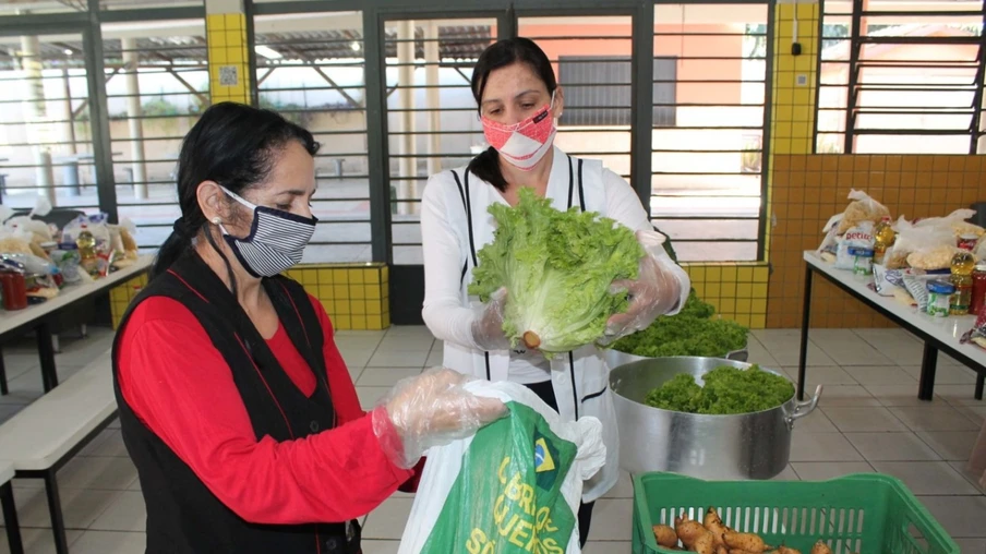 Escolas estaduais entregam kit merenda nesta sexta-feira