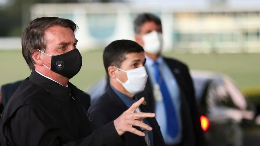 Bolsonaro diz que a prisão de Queiroz, ex-assessor do seu filho, foi “espetaculosa”