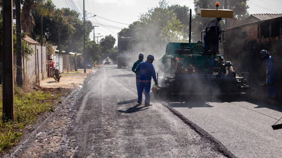 Bairro Morumbi recebe mais uma etapa de pavimentação asfáltica