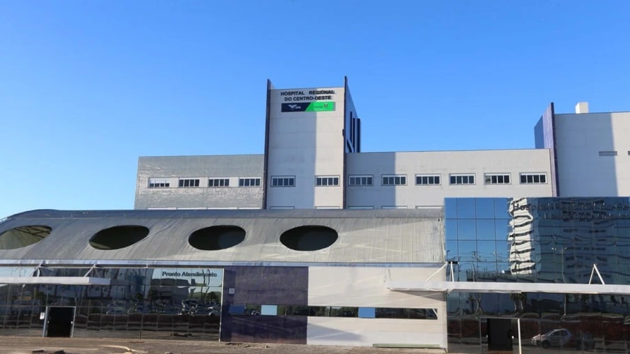 Em fase final de construção, o Hospital Regional de Guarapuava   será destinado exclusivamente para o tratamento de pacientes da Covid-19 por meio do Sistema Único de Saúde (SUS). Após a pandemia, a estrutura de Guarapuava atuará como referência para Urgência e Emergência.
Foto: Geraldo Bubniak/AEN