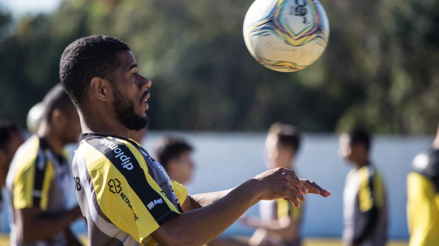 FC Cascavel viaja para Curitiba onde enfrenta o Athletico Paranaense no domingo (26) pelo jogo de ida da semifinal do Estadual