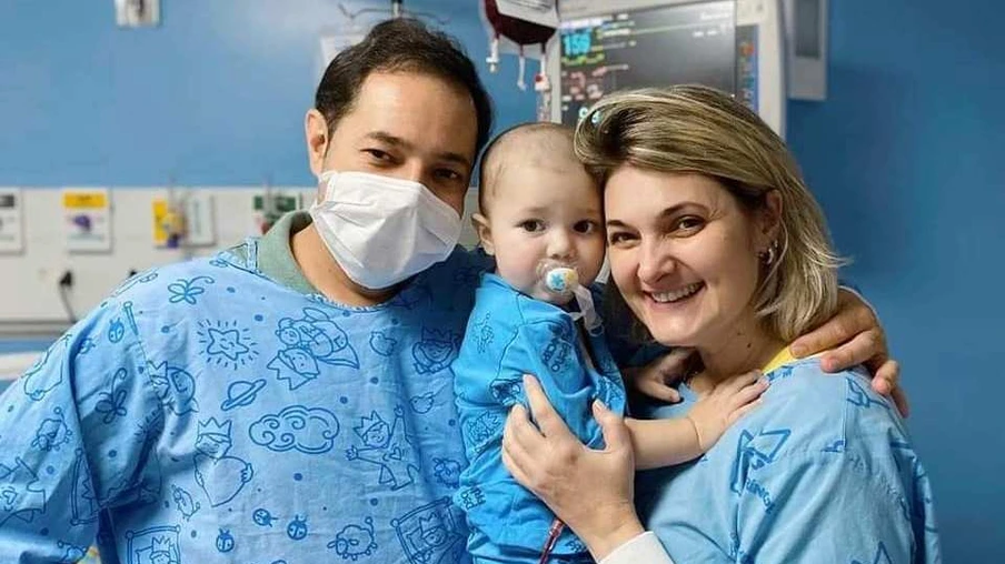 Menino de Toledo diagnosticado com covid-19 após transplante de medula morre em Curitiba