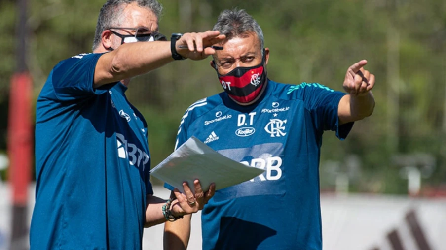 Técnico iniciou os trabalhos e promete mudanças 
Foto: Alexandre Vidal/Flamengo
