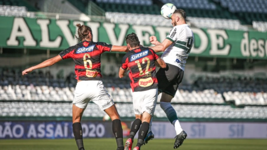 jogo com poucas alternativas terminou com vitória Coxa. Foto: Coritiba/Assessoria