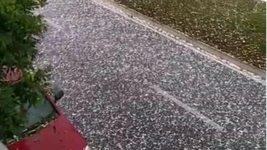 Chuva de granizo atinge Umuarama; veja vídeo