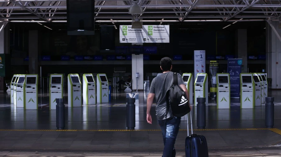 Governo libera entrada de estrangeiros em todos os aeroportos do país