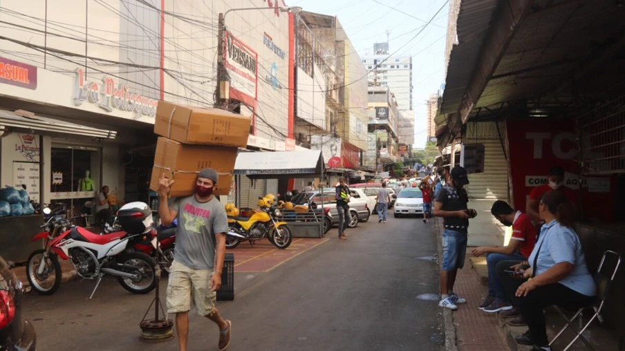 Pessoas podem ter carros apreendidos se circularem pelas ruas de Cidade do Leste após as 23h