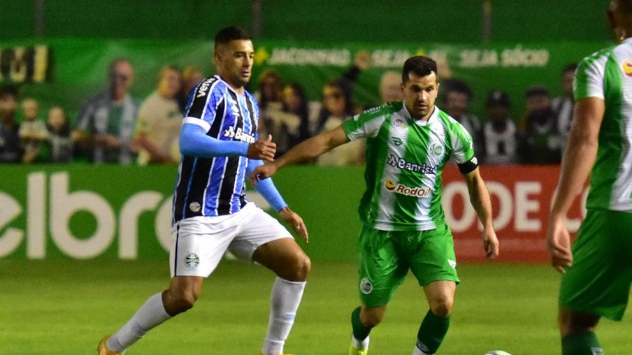 Juventude pressiona, mas Grêmio vence e avança na Copa do Brasil