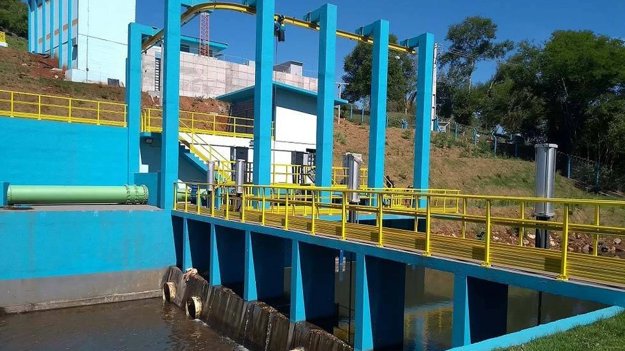 Sanepar faz novas interligações para ampliação do abastecimento de Cascavel