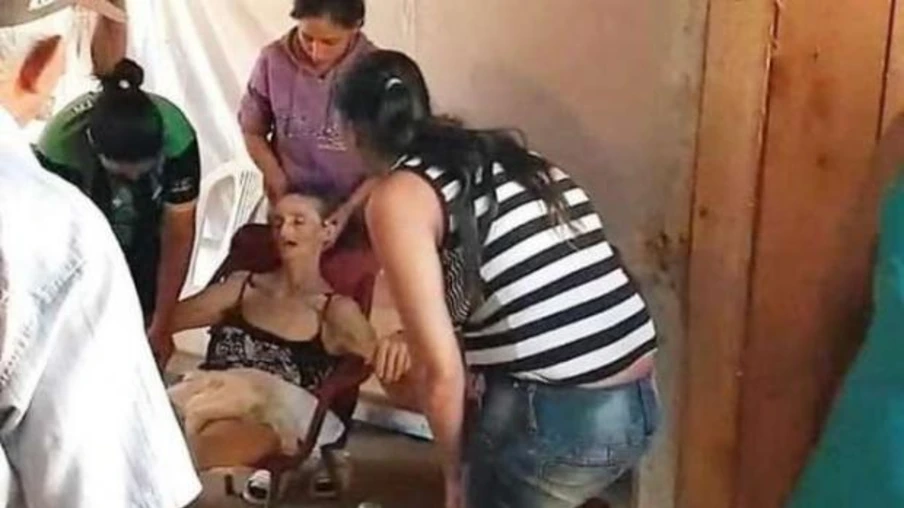 Mulher dada como morta por covid-19 se levanta do caixão em velório no Paraguai