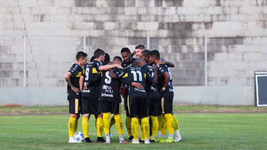 FC Cascavel vence Figueirense e avança na Copa do Brasil