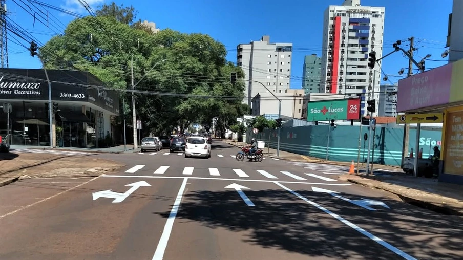 Transitar coloca em alerta piscante novo semáforo da Rua Paraná x Engenheiro Rebouças