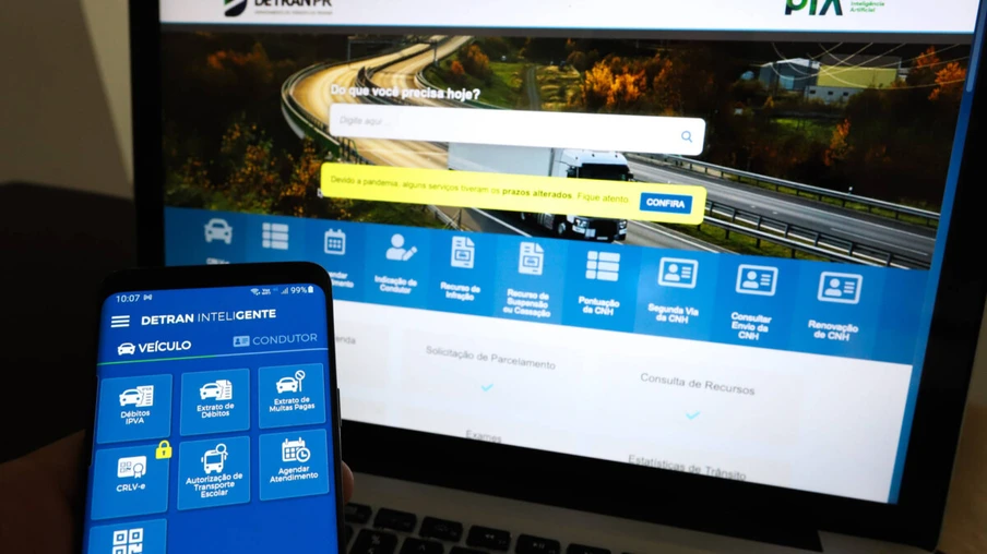 Detran tem aumento de 60% em atendimentos online no primeiro trimestre de 2021
Quantidade de serviços prestados online vem aumentando comparado ao mesmo período do ano passado.
Foto: Geraldo Bubniak/AEN