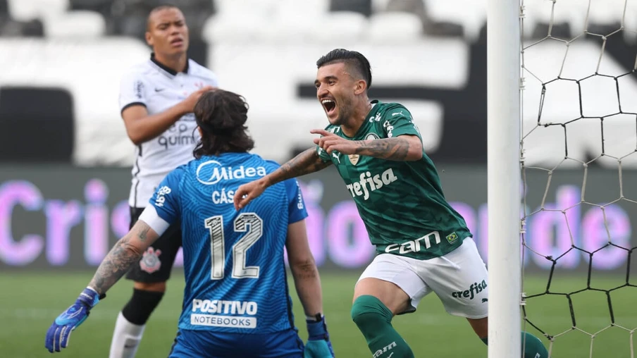 Palmeiras joga sem preocupação