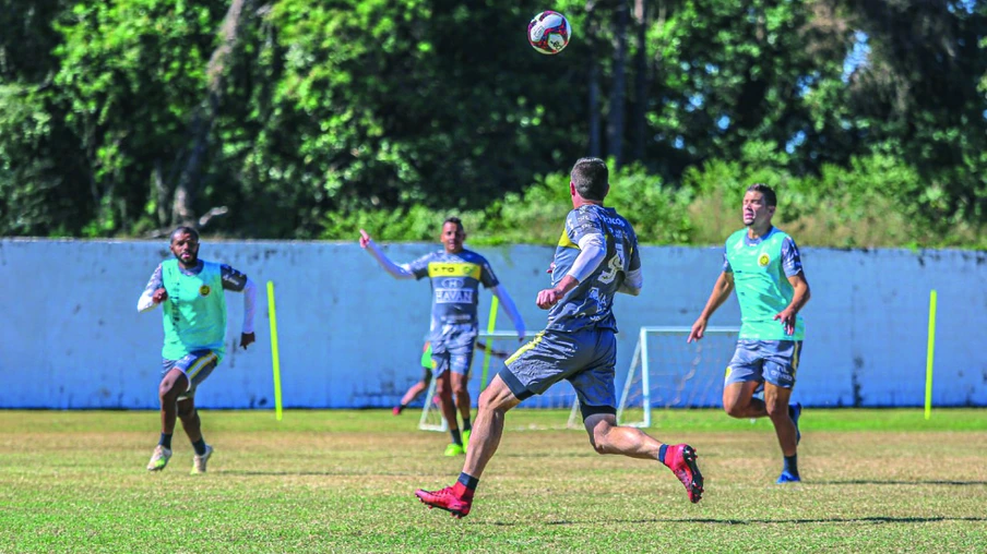 FCC joga para confirmar favoritismo e vagas