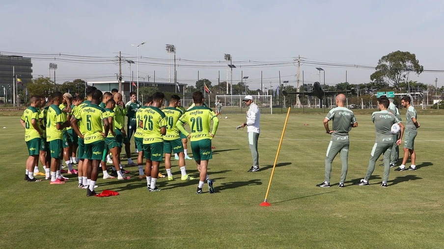 Vacinado, Palmeiras encara o Juventude