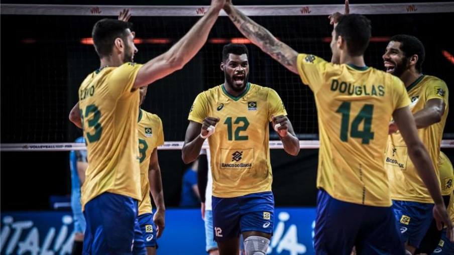 Vôlei vence e lidera a Liga das Nações