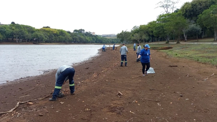 Doze toneladas de lixo são retiradas da bacia do Rio Cascavel