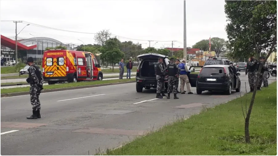 Três suspeitos de roubo morrem em confronto com a Polícia em Curitiba