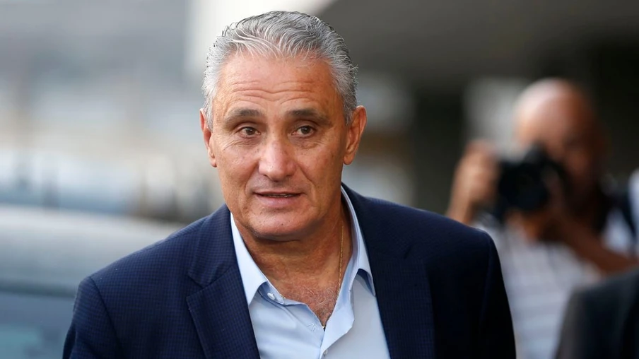 Rio de Janeiro - O técnico Tite durante desembarque da seleção no Rio de Janeiro. (Foto: Tomaz Silva/Agência Brasil)