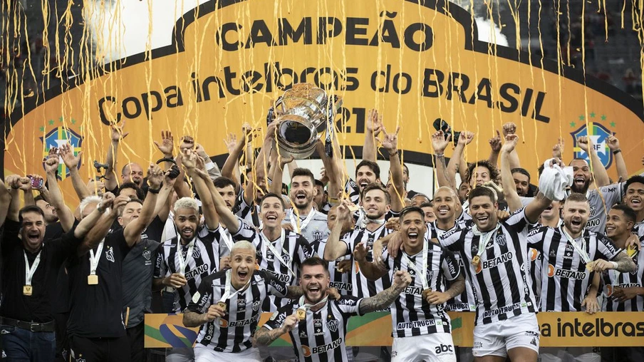 Esportes Bi de novo: Atlético-MG vence a Copa do Brasil e conclui ano mágico