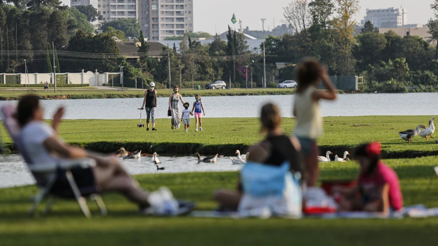 Curitiba-01-10-2020 - Calor em Curitiba - Parque Barigui