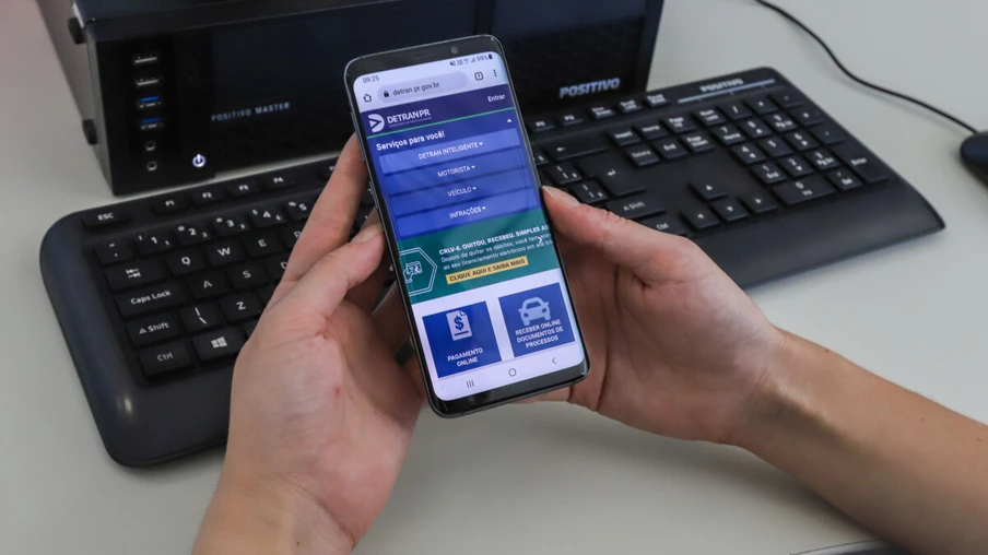 Detran-PR lança campanha para divulgar o portal que facilita acesso aos serviços
Foto: Geraldo Bubniak/AEN